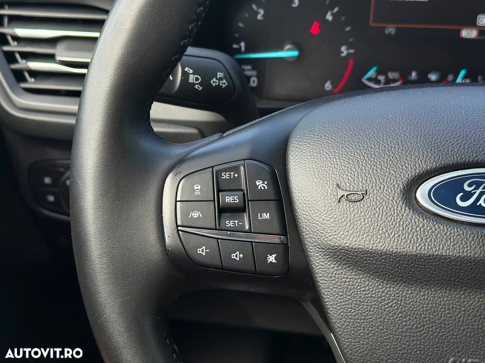 Ford Focus 1.5 EcoBlue Start-Stopp-System Aut. TITANIUM DESIGN - 23