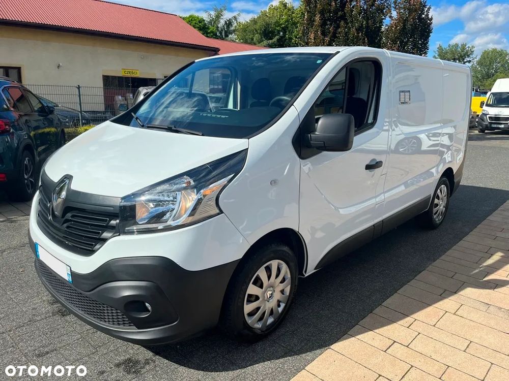 Renault Trafic - 2