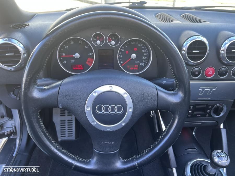 Audi TT Roadster 1.8 T - 23