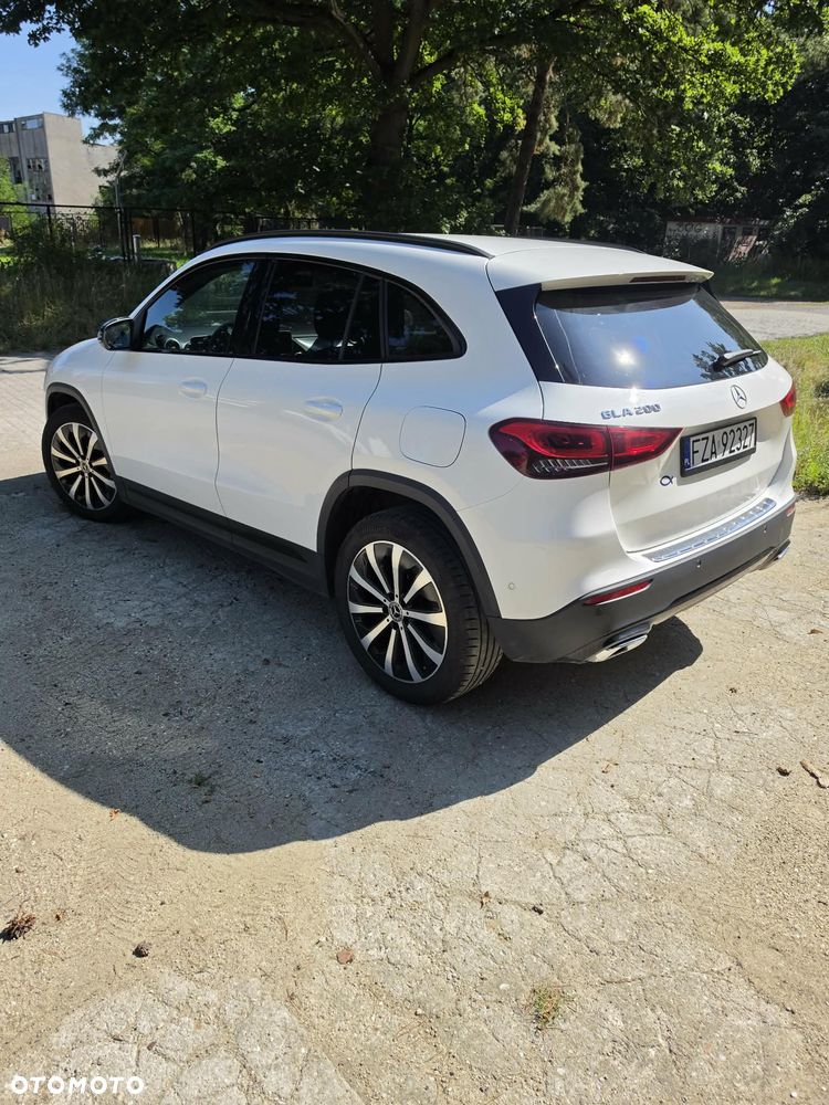 Mercedes-Benz GLA 200 Business Edition - 5