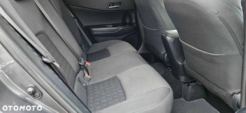 Toyota C-HR Business-Edition - 27