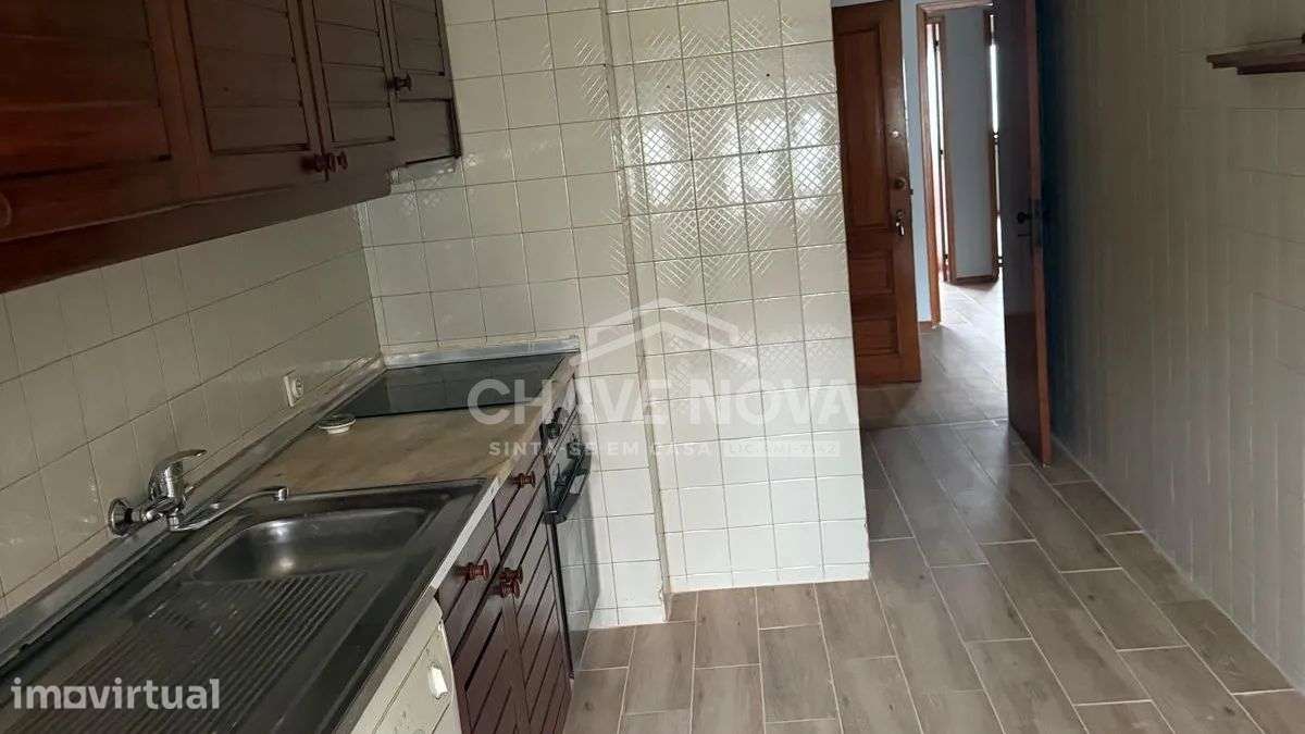 Apartamento T2 com 89m² | Bons Acessos e Localização Central - Grande imagem: 3/12