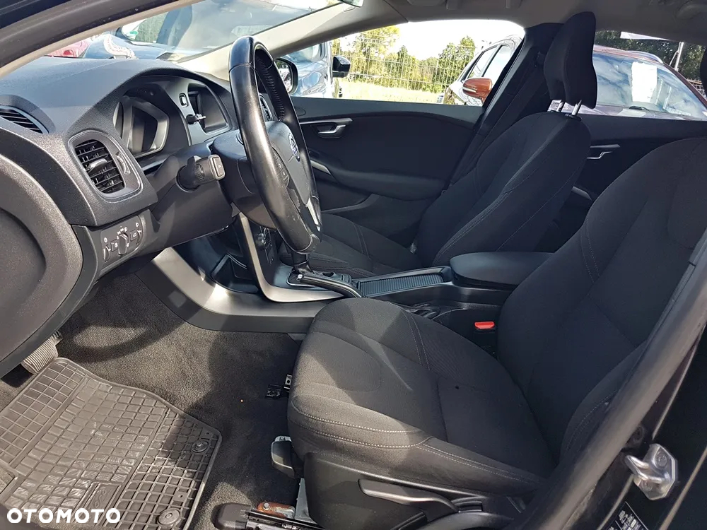 Volvo V40 D3 Kinetic - 16