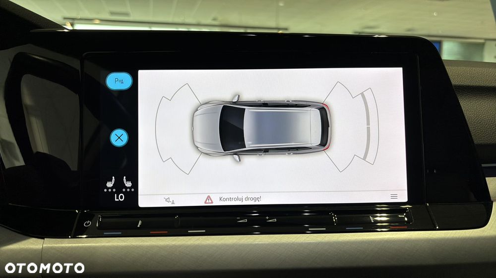 Volkswagen Golf VIII 1.5 TSI EVO Life - 23