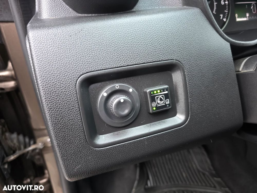 Dacia Duster 1.6 4x2 Laureate - 18