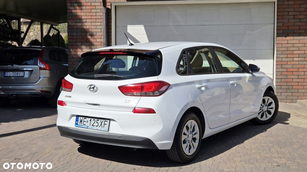 Hyundai i30 1.4 Classic + - 10