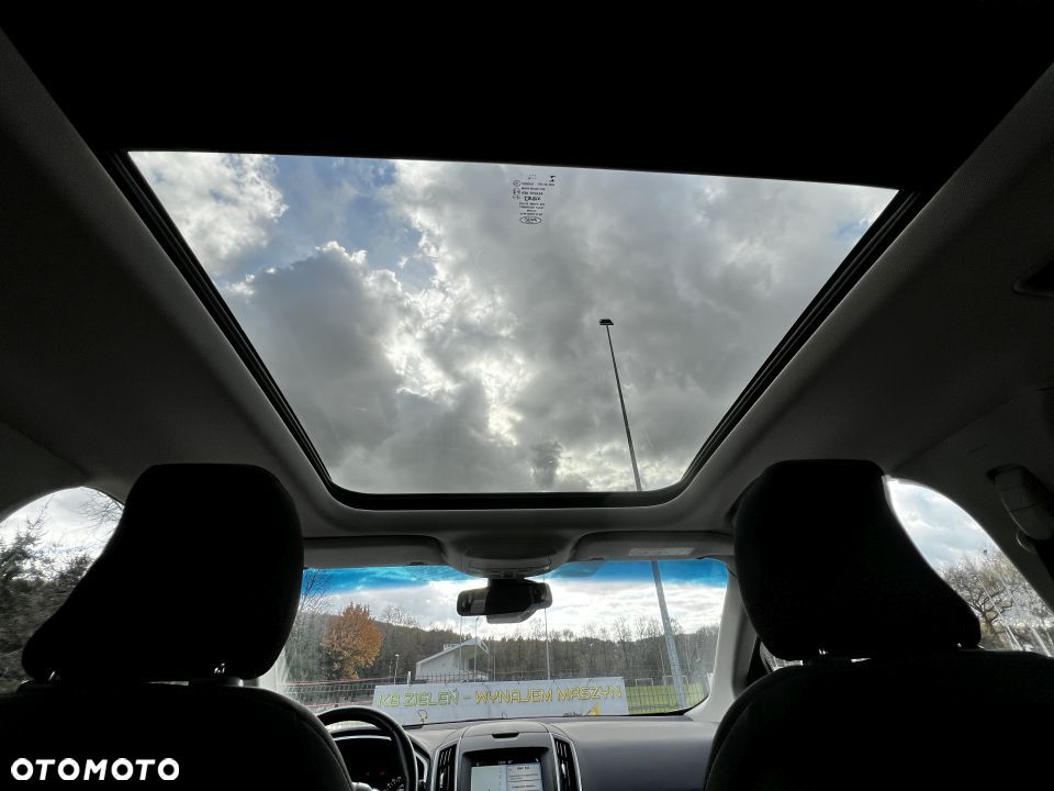 Ford Edge 2.0 TDCi 4WD Titanium - 27