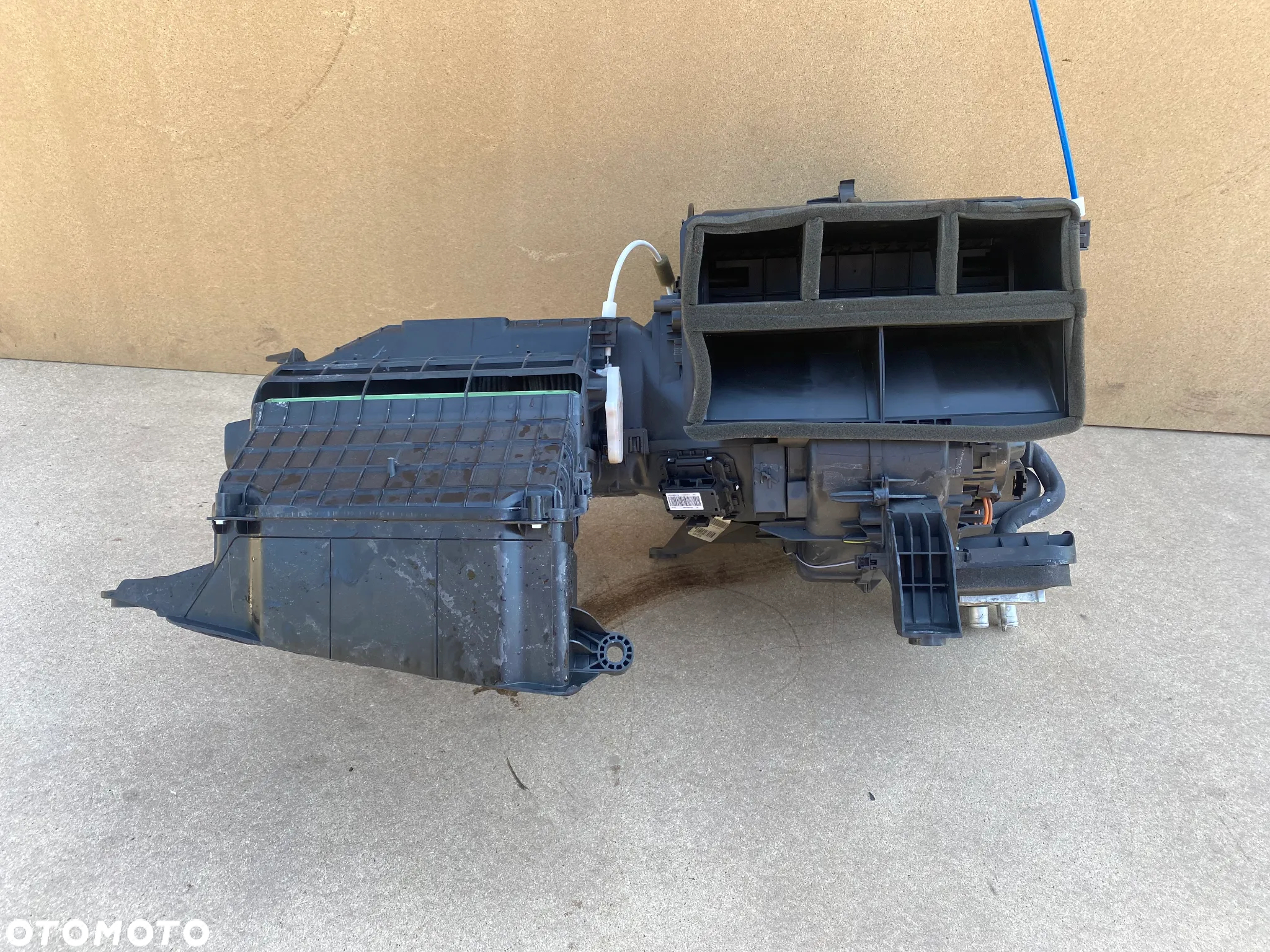 NAGRZEWNICA TOYOTA AYGO II P1022804Z 87010YV060 - 2