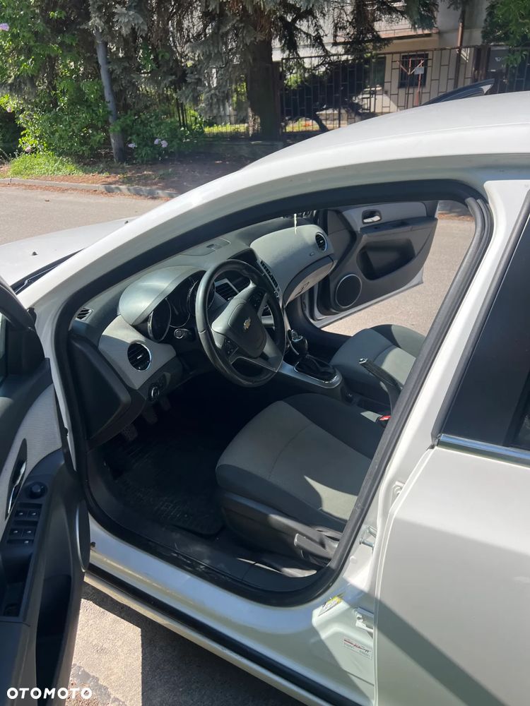 Chevrolet Cruze 1.8 LS (klm) - 11