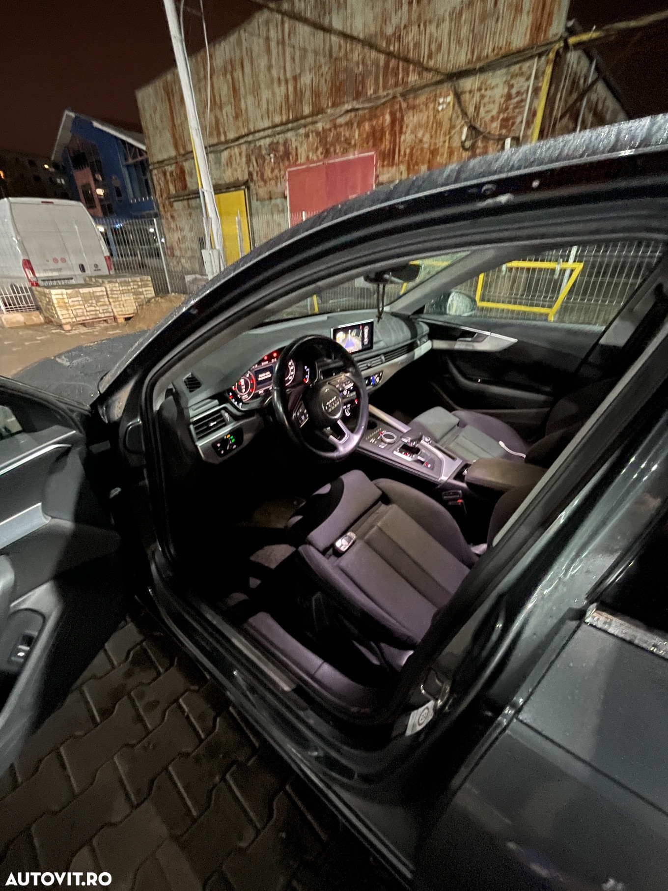 Audi A4 2.0 TDI S tronic quattro - 5