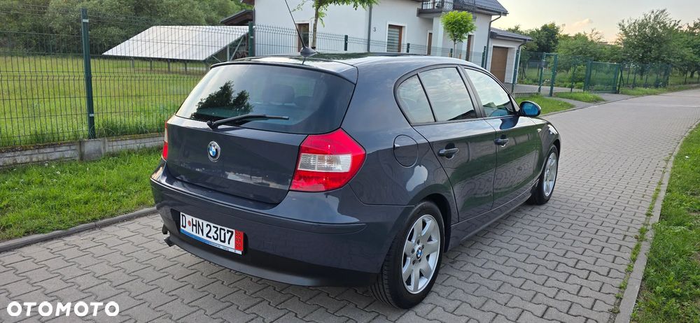 BMW Seria 1 118d DPF - 8