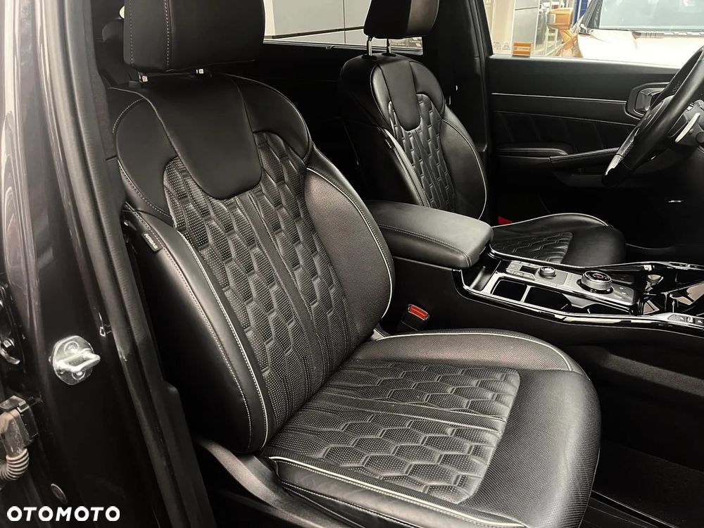 Kia Sorento 2.2 CRDi Prestige Line 4WD DCT 7os - 9