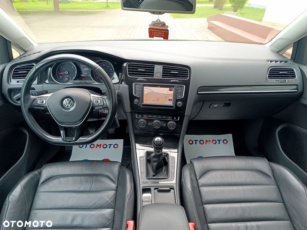 Volkswagen Golf 1.6 TDI BlueMotion Comfortline - 28