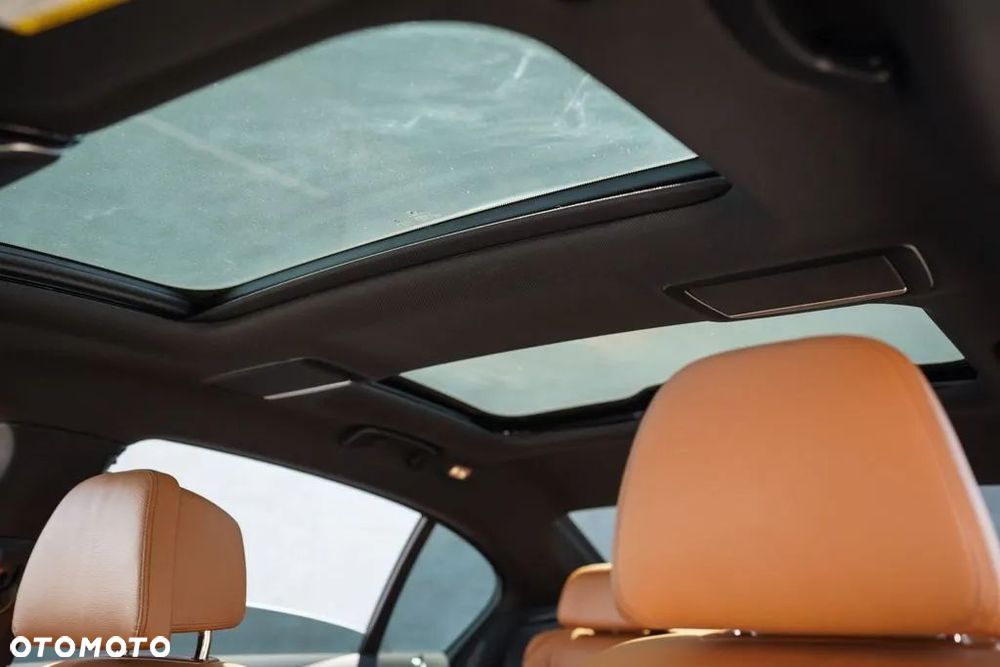 BMW Seria 7 740i - 22