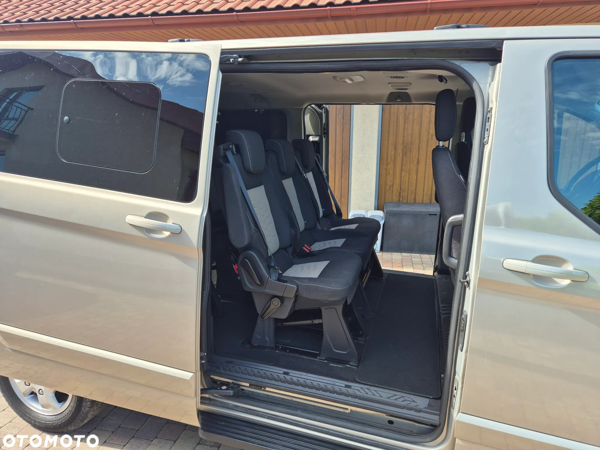 Ford Tourneo Custom - 5