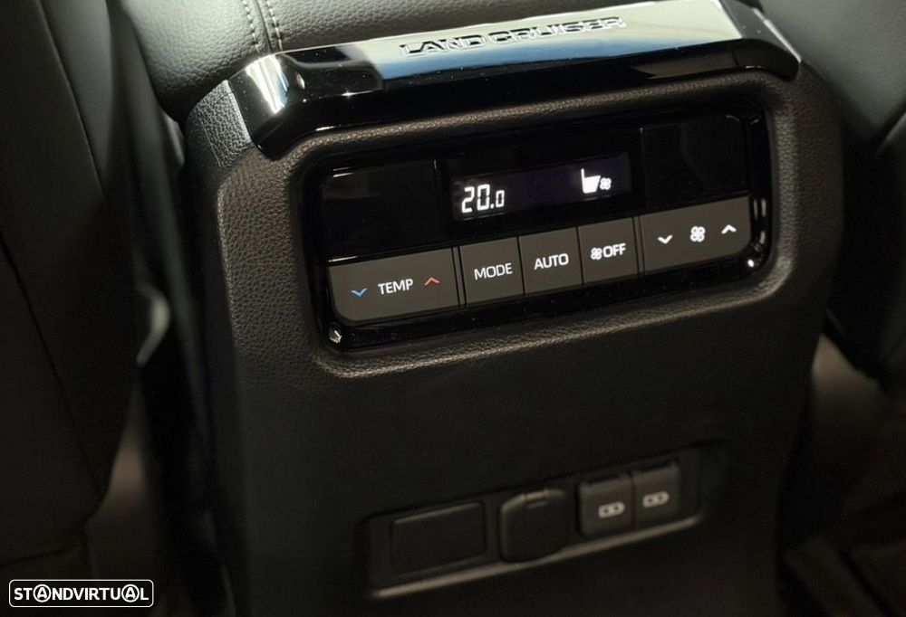 Toyota Land Cruiser Prado - 7
