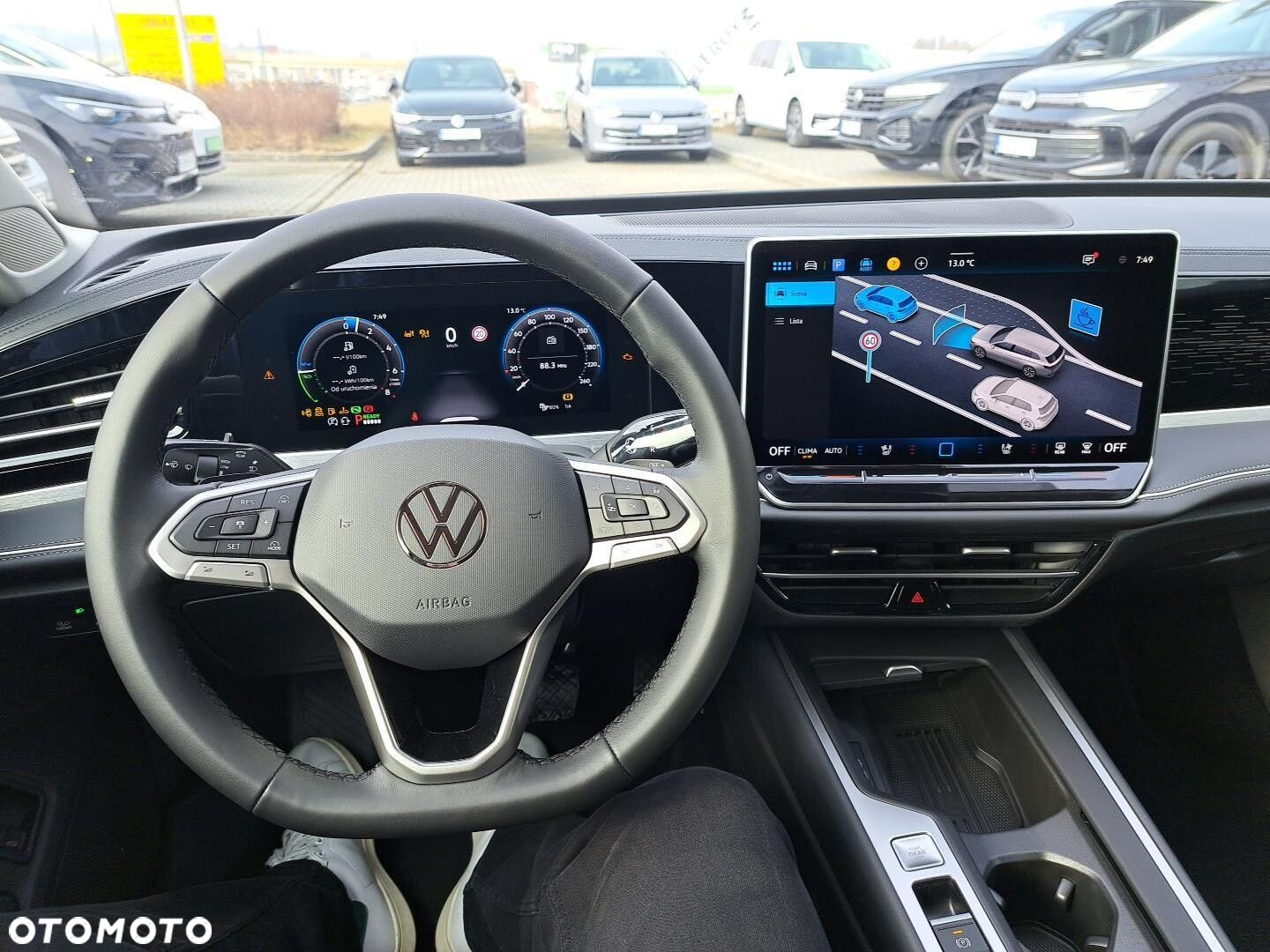 Volkswagen Passat - 13