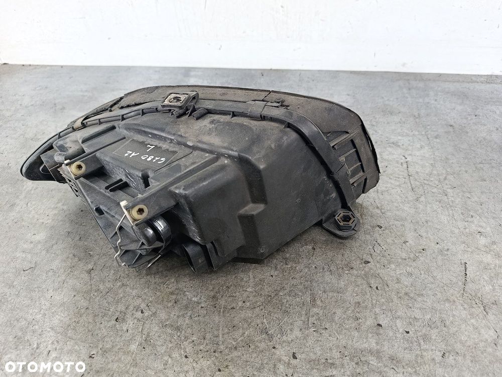 LAMPA PRZÓD LEWA AUDI A2 8Z - 4