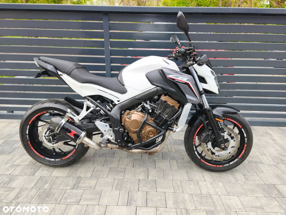 Honda CB - 1