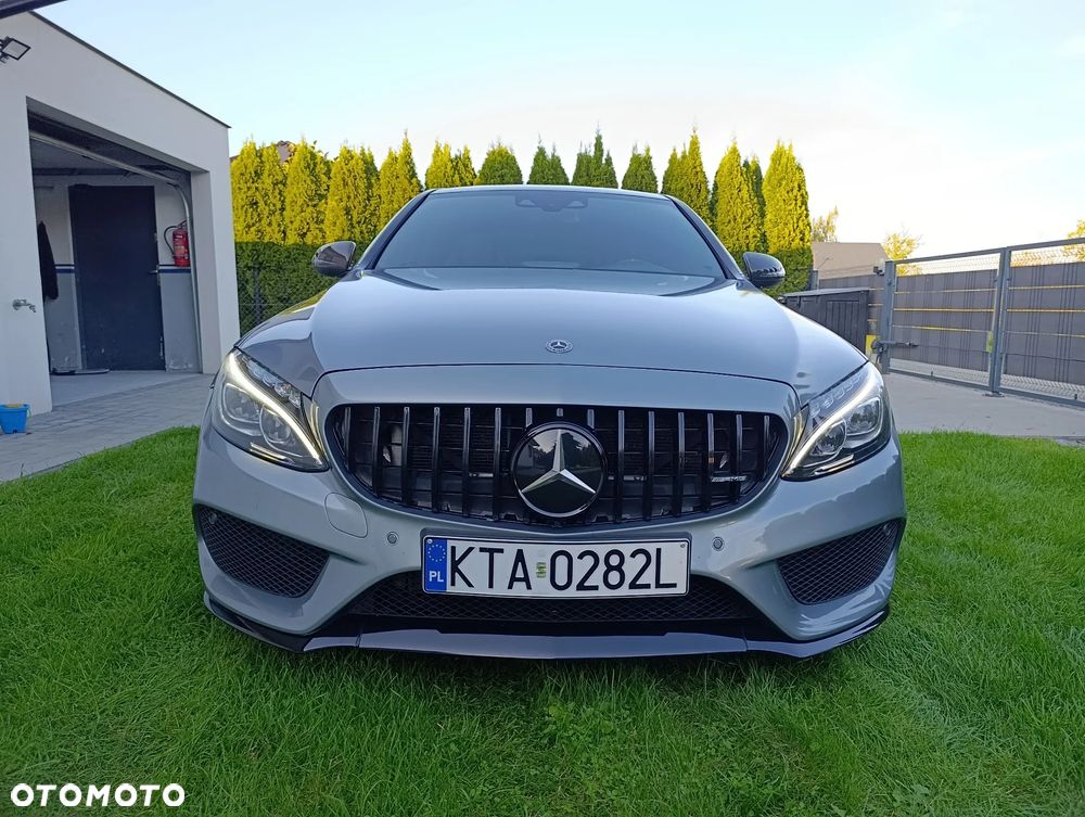Mercedes-Benz Klasa C 450 AMG 4-Matic 7G-TRONIC - 36