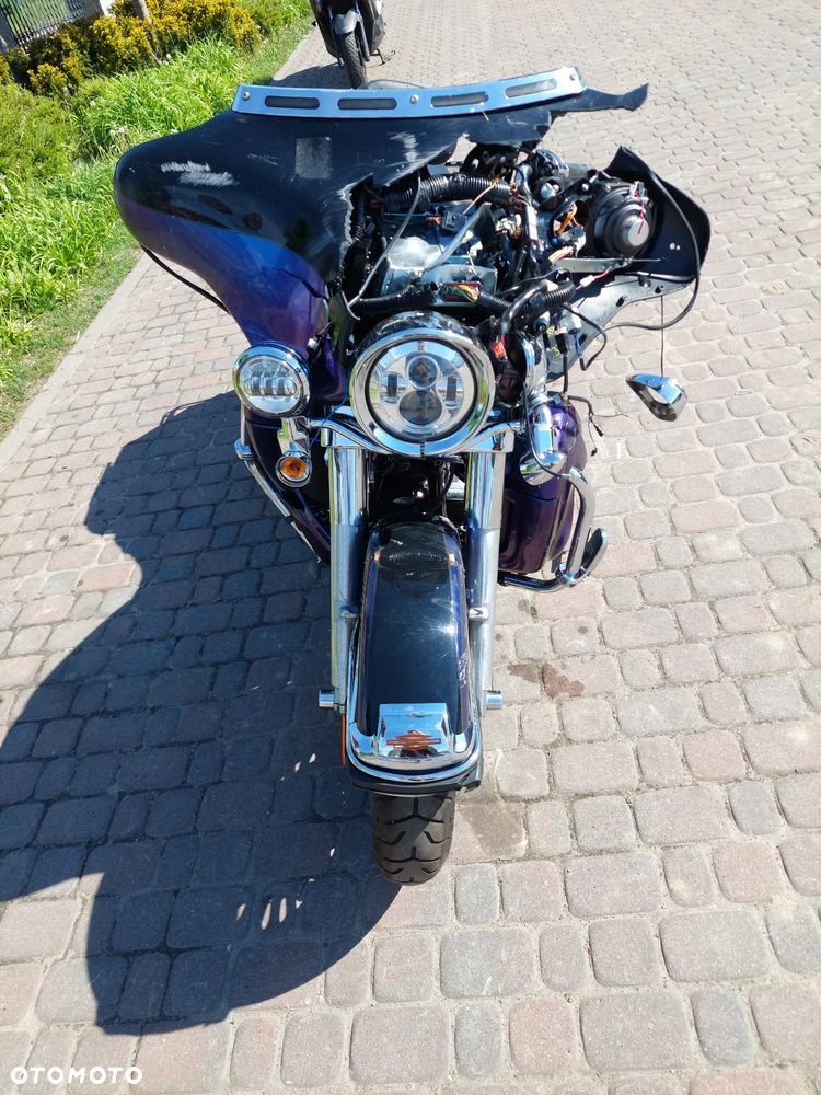 Harley-Davidson FLH Electra Glide - 8