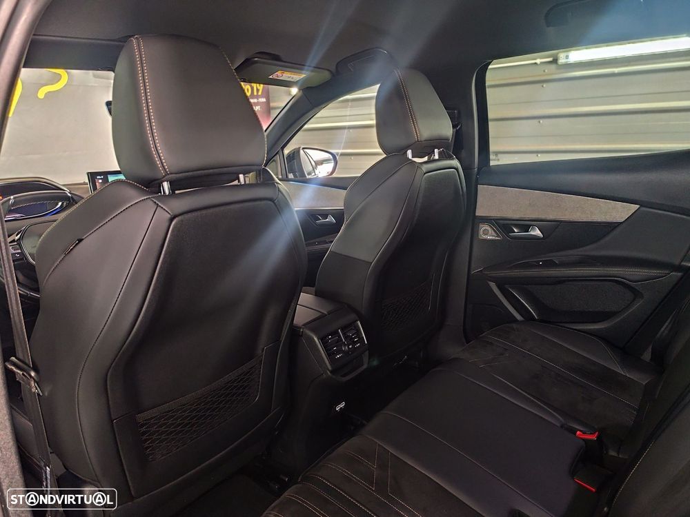 Peugeot 3008 1.2 PureTech GT Pack EAT8 - 29