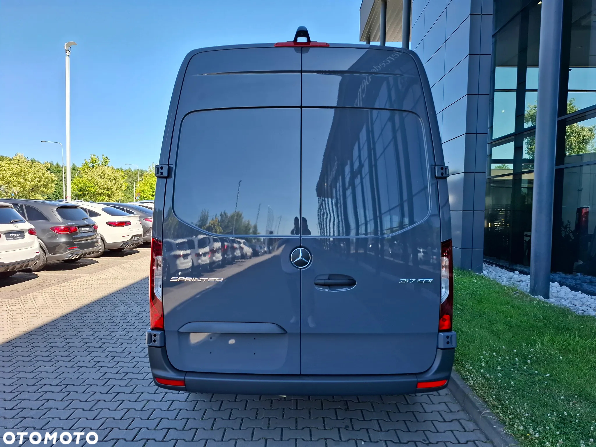 Mercedes-Benz Sprinter 317 CDI Furgon PRO 3665 mm L2H2 - 8