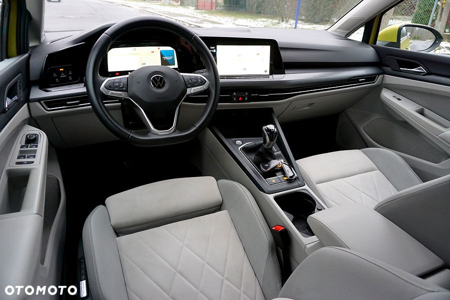 Volkswagen Golf - 23