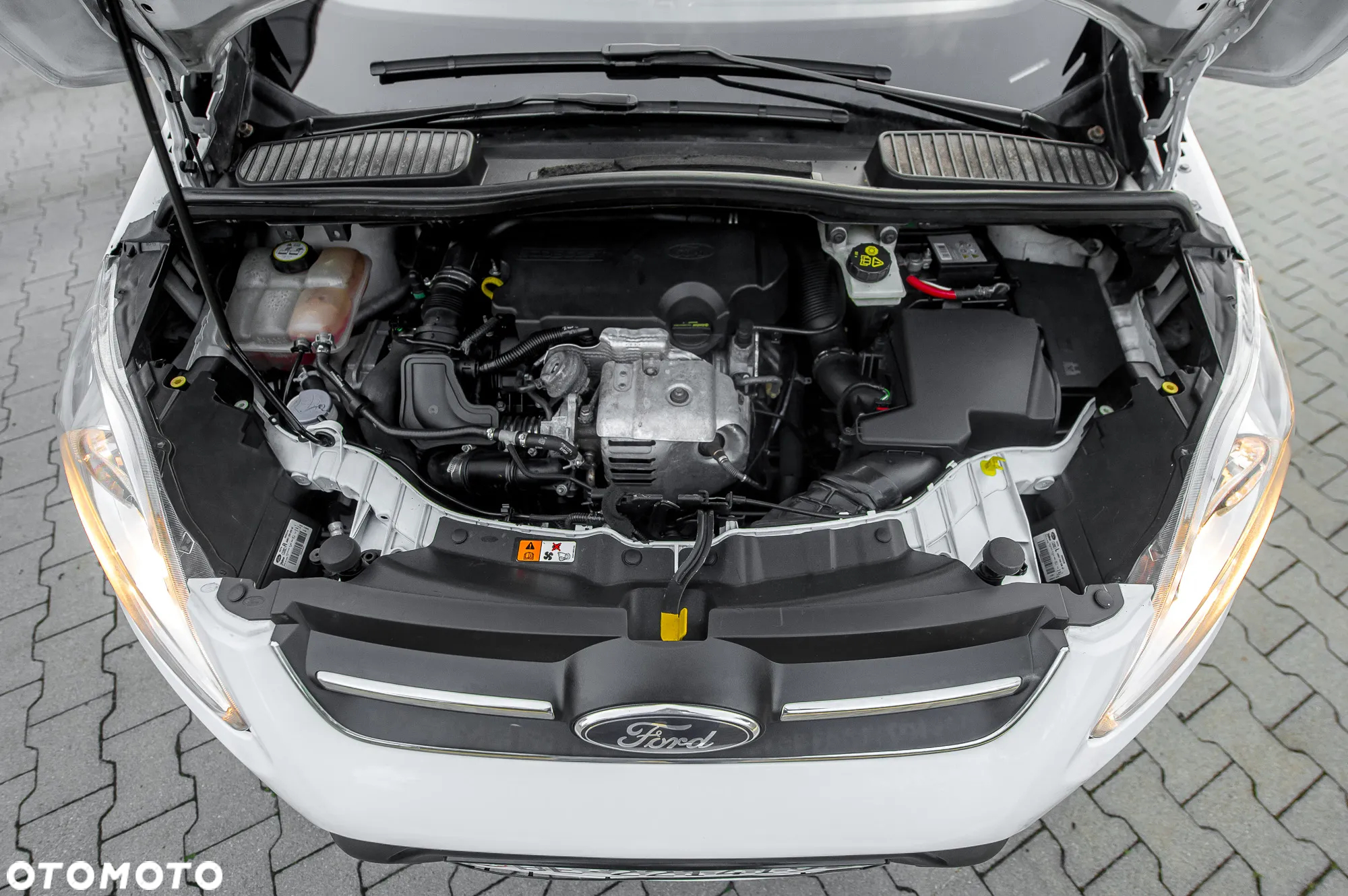Ford Grand C-MAX - 35