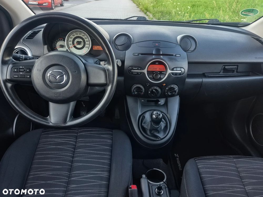 Mazda 2 1.3 MZR Active - 23