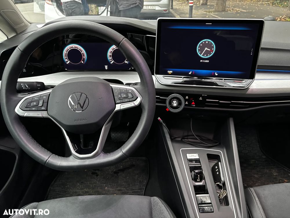 Volkswagen Golf 1.5 eTSI DSG MHEV Life - 15