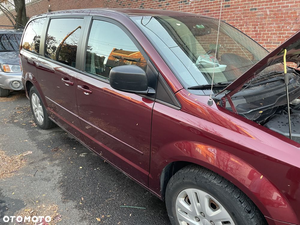 Dodge Grand Caravan - 16