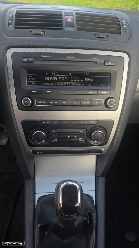 Skoda Octavia Break 1.6 TDi Ambiente - 10
