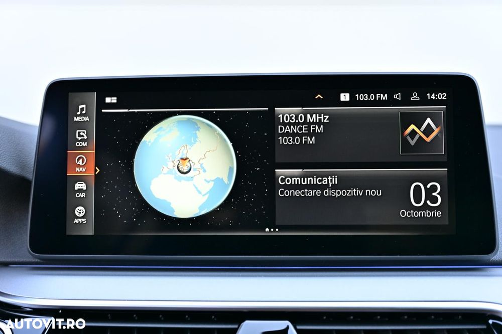 BMW Seria 5 520i Aut. Luxury Line - 31