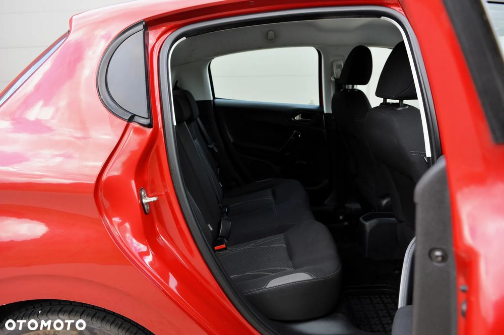 Peugeot 208 1.2 VTi Active - 12
