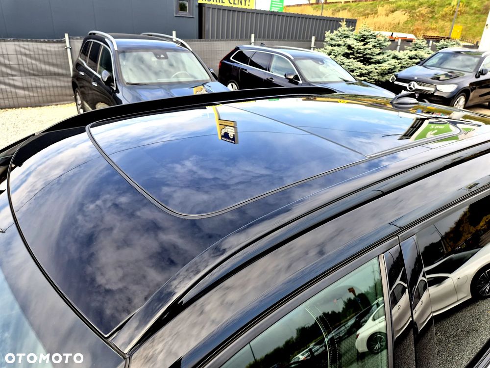 Volvo XC 40 T3 R-Design - 33