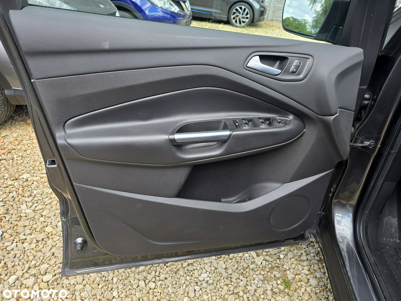 Ford Kuga - 24