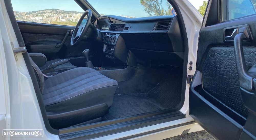Mercedes-Benz W201 (1982-1993) 190 E 1.8 - 14
