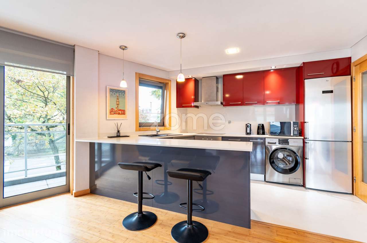 Apartamento T1 Mobilado com Terraço e Garagem - Paranhos, Porto. - Grande imagem: 4/25