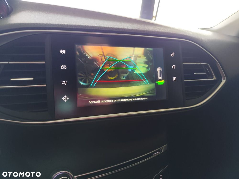 Peugeot 308 2.0 Blue HDi Allure S&S - 7