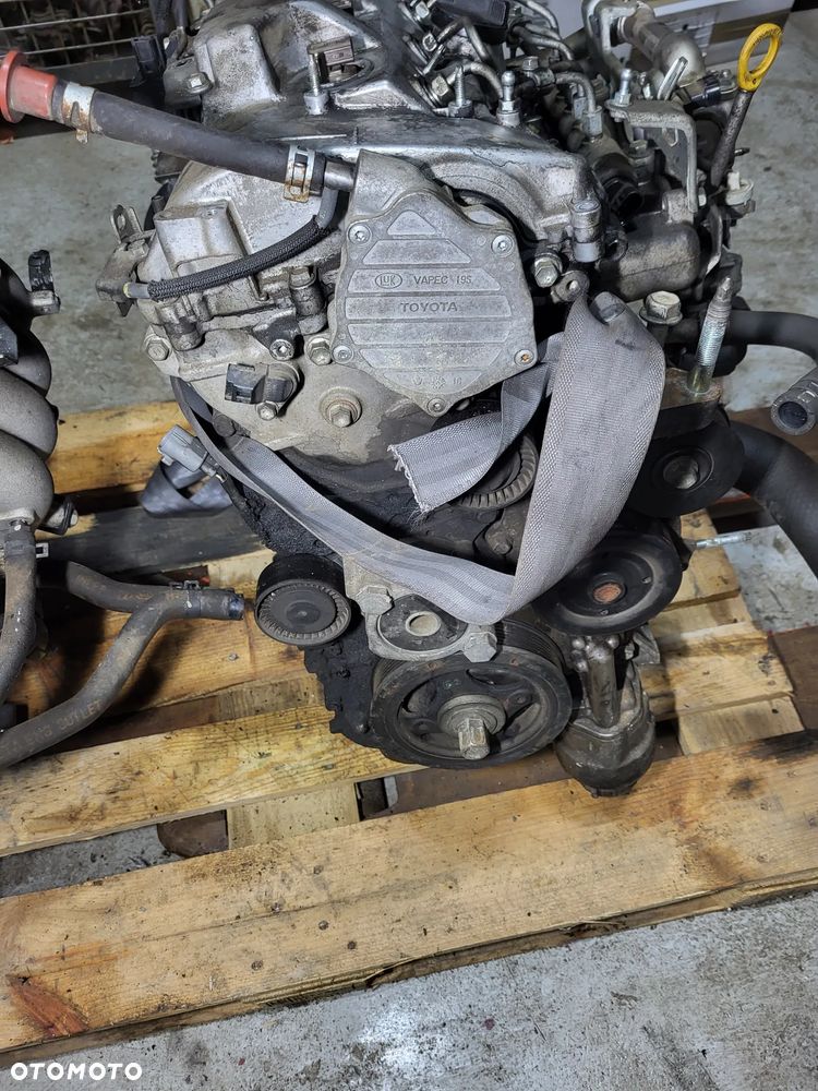 Toyota Rav4 III 2.2 D4D Silnik Komplety - 6