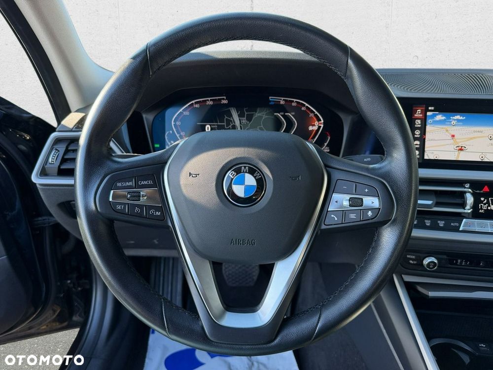 BMW Seria 3 - 16