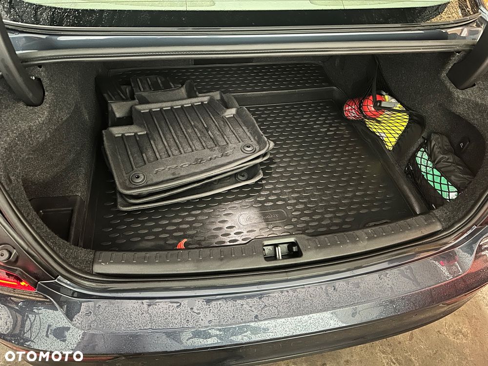 Volvo S60 T6 AWD Momentum Pro - 11