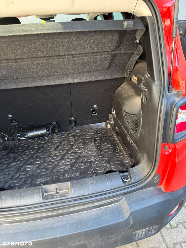 Jeep Renegade 1.6 E-TorQ Sport FWD - 8