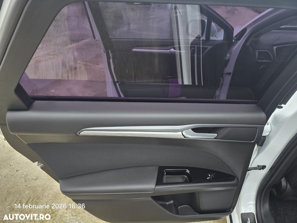 Ford Mondeo 2.0 TDCI PowerShift Titanium - 16