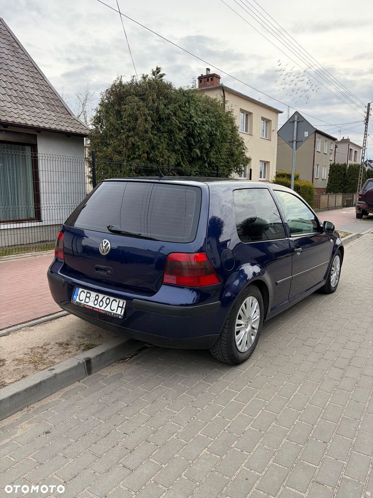 Volkswagen Golf 1.9 TDI Comfortline - 4