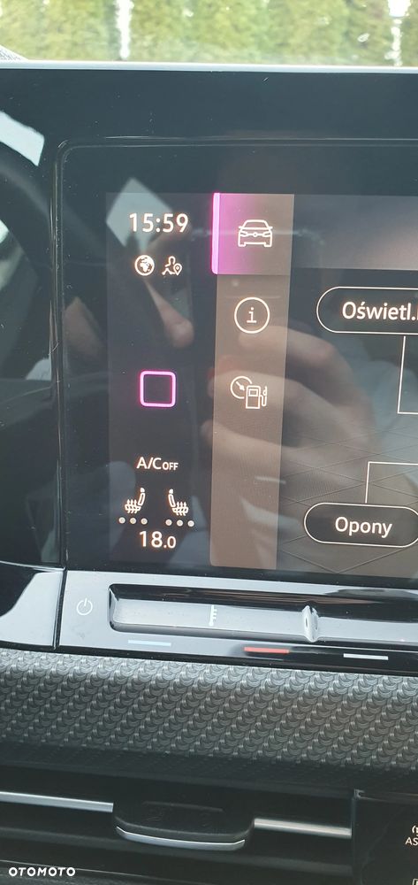 Volkswagen Golf 1.5 TSI EVO R-Line - 32