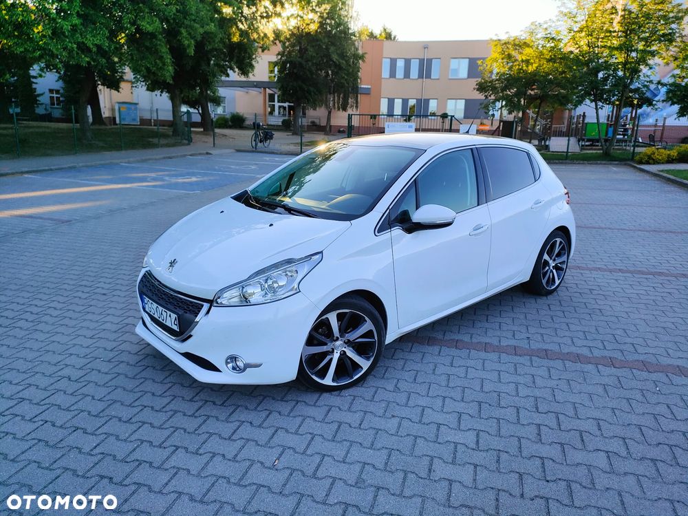 Peugeot 208 1.6 e-HDi Allure STT - 1