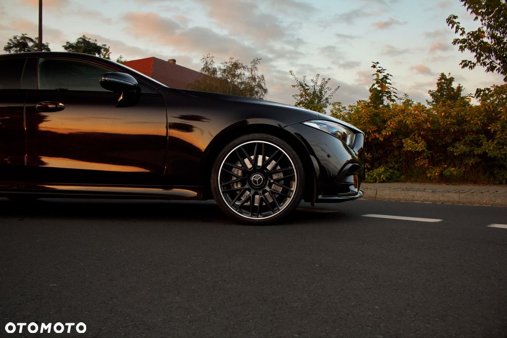 Mercedes-Benz CLS - 30