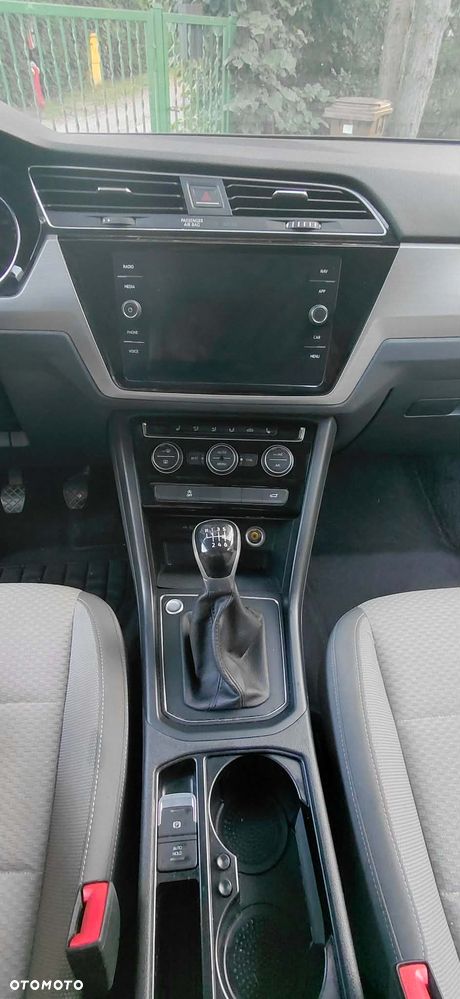 Volkswagen Touran 1.5 TSI EVO Comfortline - 9
